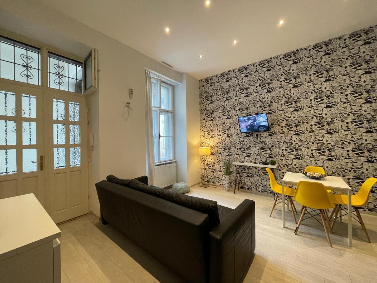 A5 Apartment - Budapest - Hostaid מראה חיצוני תמונה